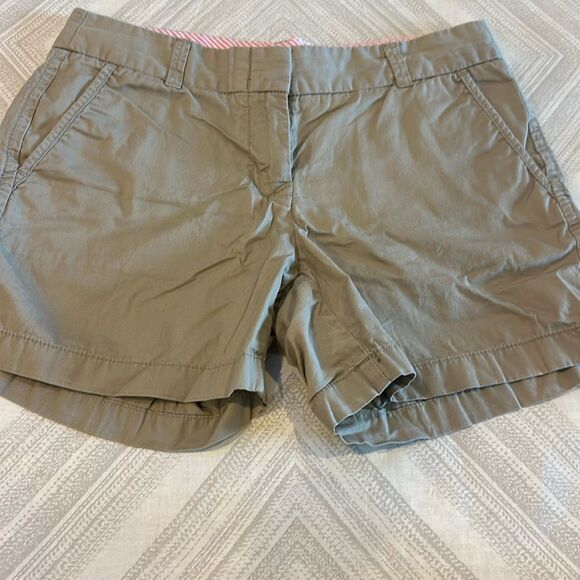 J. Crew Factory Women’s Khaki Chino Broken-In Women's Shorts - Size 4 - Picture 1 of 5